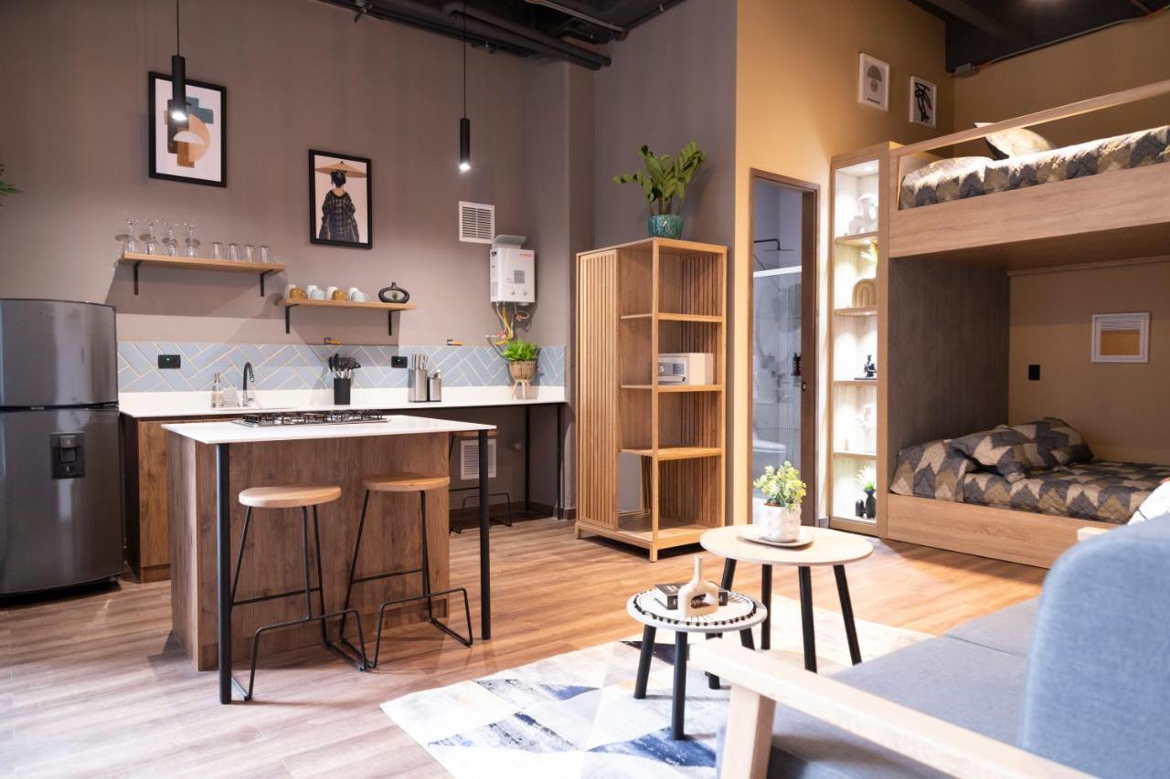 Royal Living Poblado Aparthotel Medellin Bagian luar foto