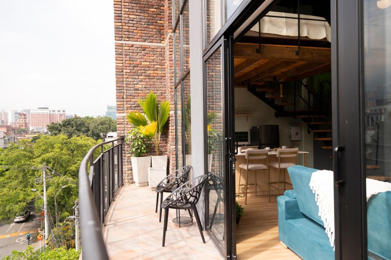 Royal Living Poblado Aparthotel Medellin Bagian luar foto